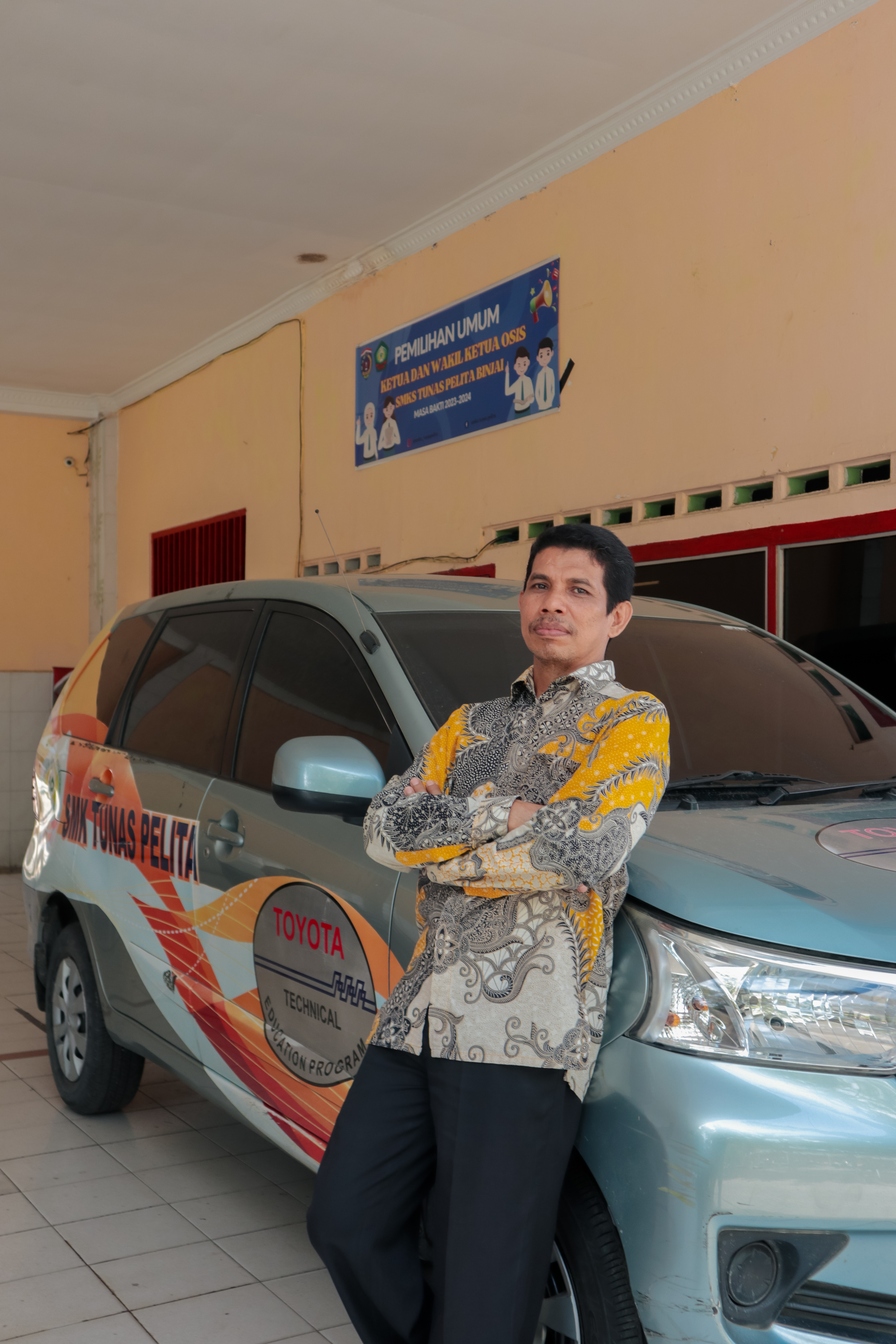 Usman Ginting, ST